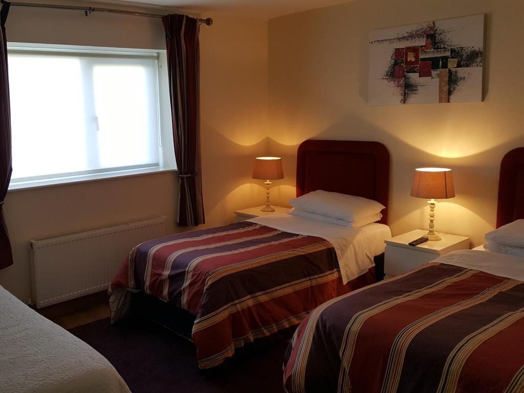 Clancys Of Glenfarne Hotel Exterior photo